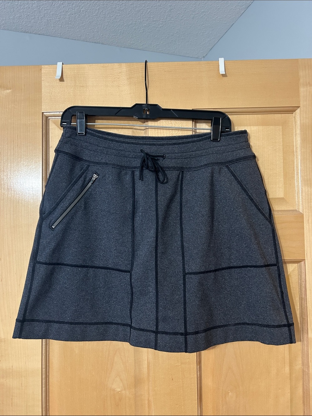 Title Nine Dark Gray Drawstring Skort